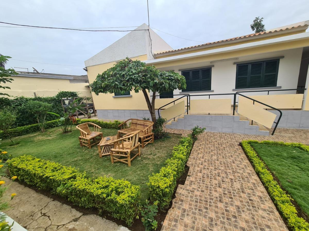 J Nova Lda Appartement Sao Tome Buitenkant foto
